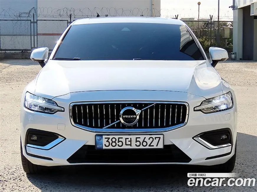 Volvo S60 2021 из KR, фото 1