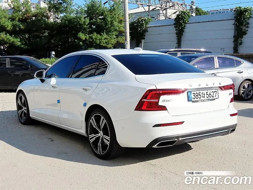 Volvo S60 2021 из KR, фото 3