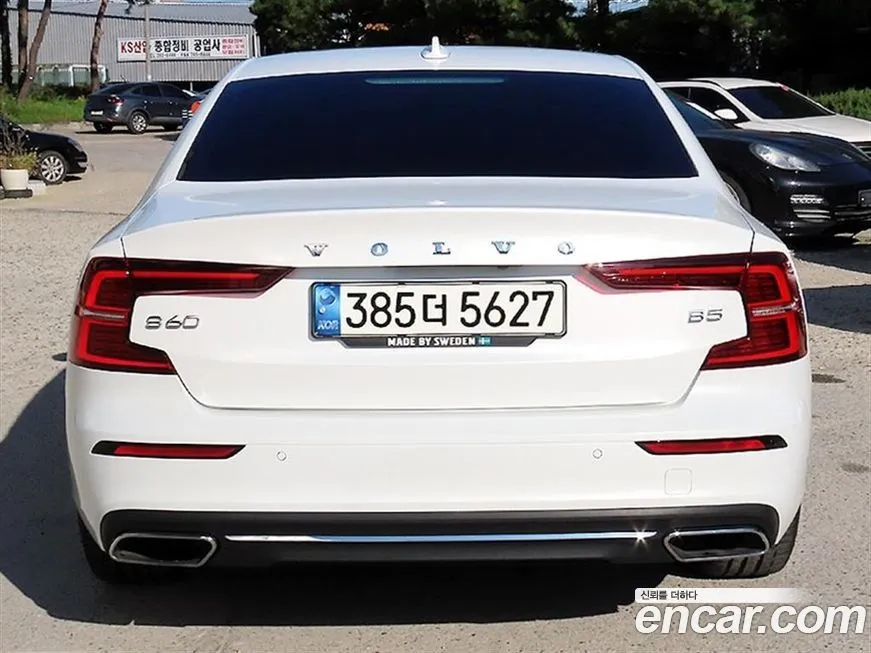 Volvo S60 2021 из KR, фото 4