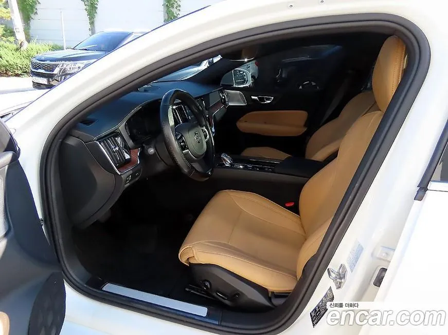 Volvo S60 2021 из KR, фото 5