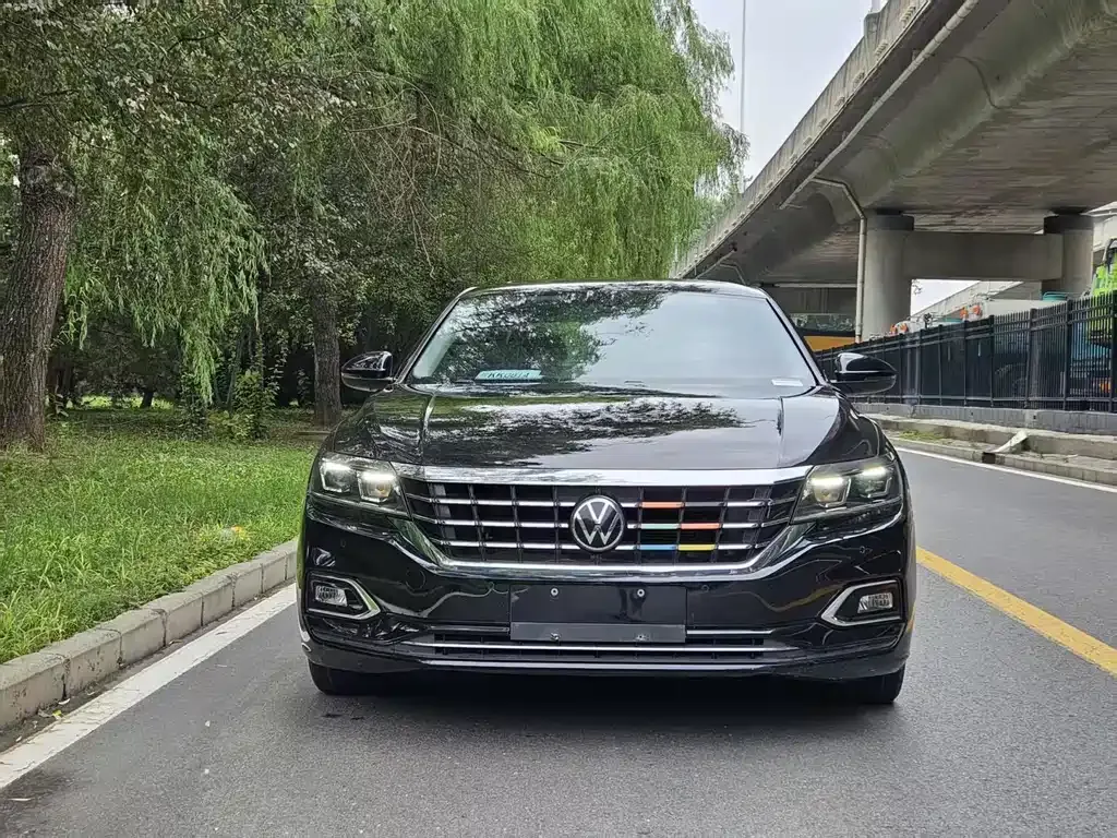 Volkswagen Passat 2021 из CN, фото 2