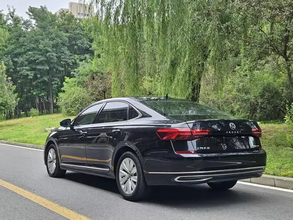 Volkswagen Passat 2021 из CN, фото 3