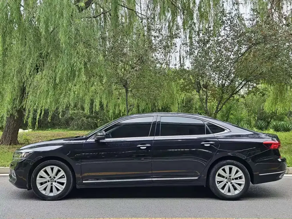Volkswagen Passat 2021 из CN, фото 5