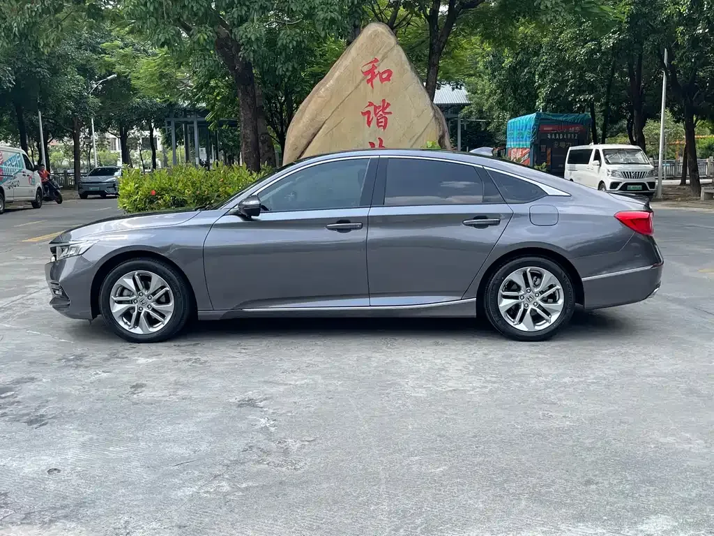 Honda Accord 2021 из CN, фото 4