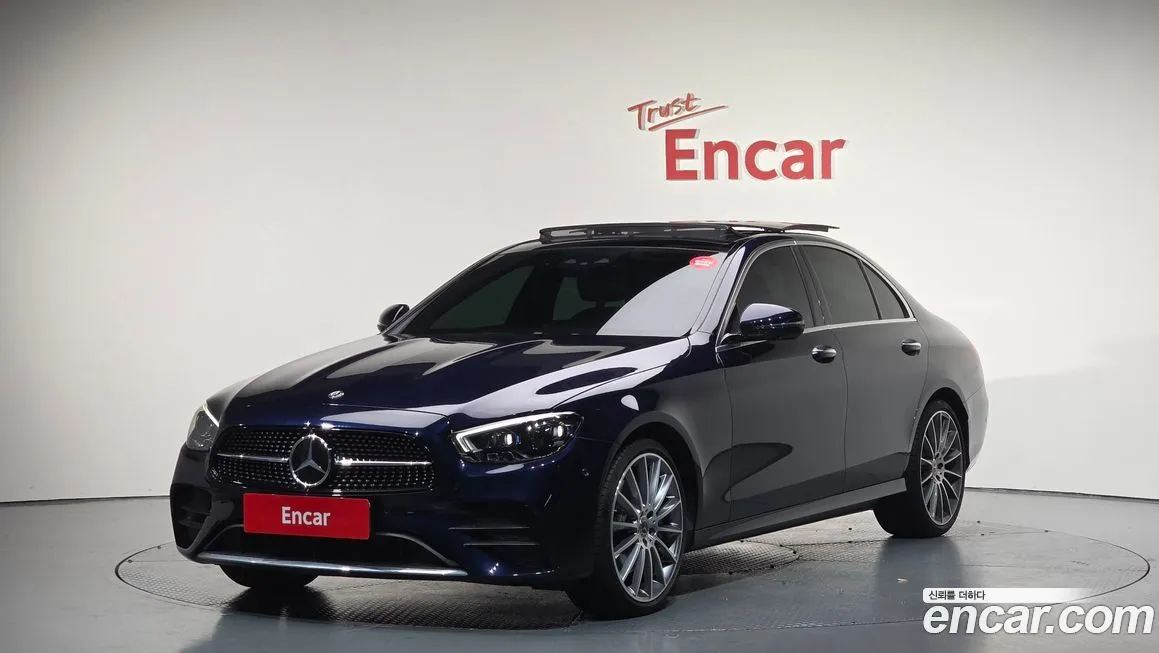 Mercedes-Benz E-Class — фото 1