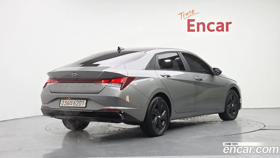 Hyundai AVANTE 2021 из KR, фото 2