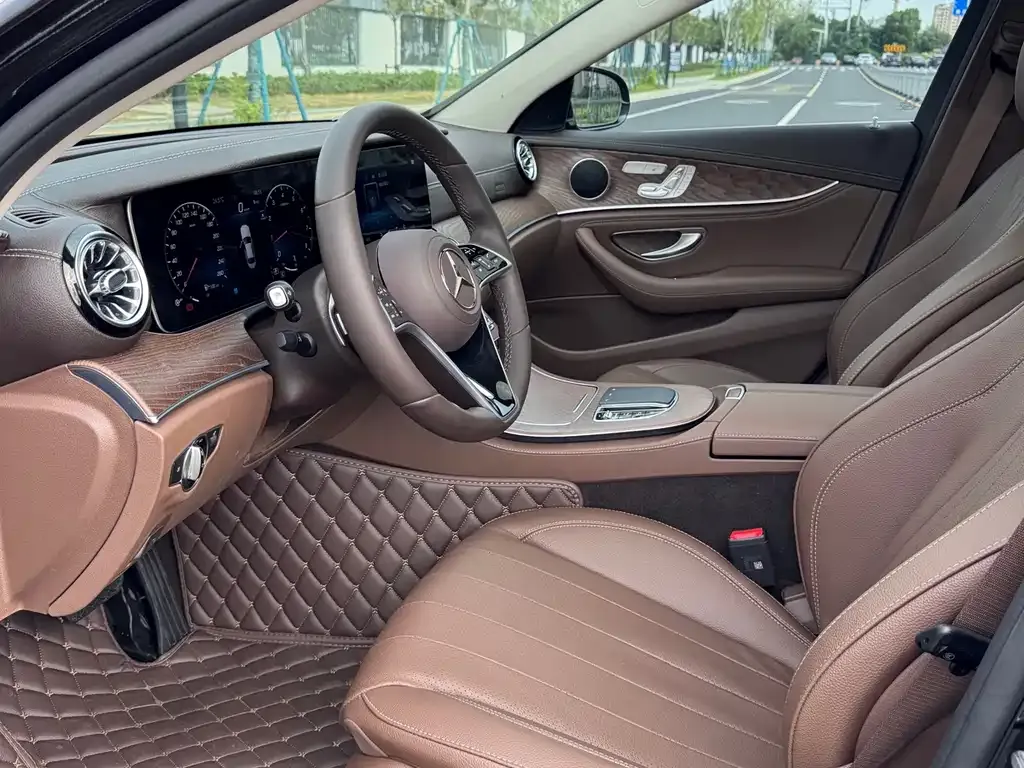 Mercedes-Benz E-Class 2023 из CN, фото 3