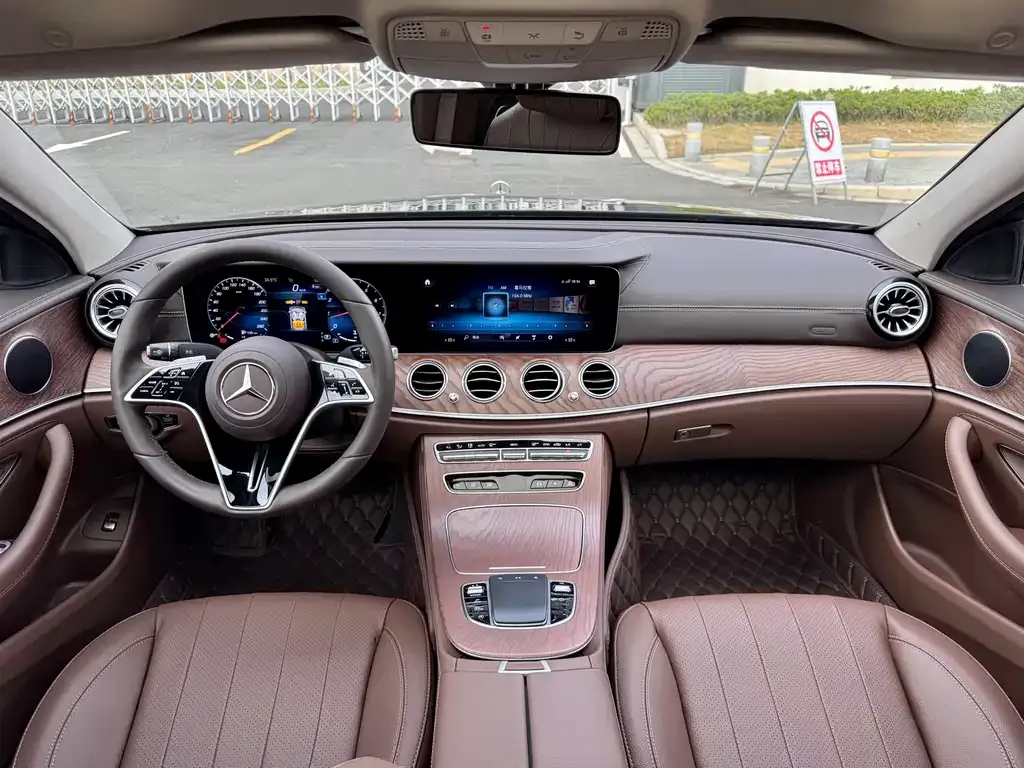 Mercedes-Benz E-Class 2023 из CN, фото 4