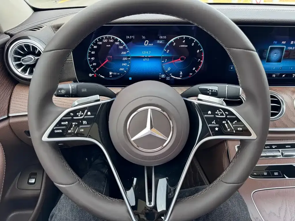 Mercedes-Benz E-Class 2023 из CN, фото 6