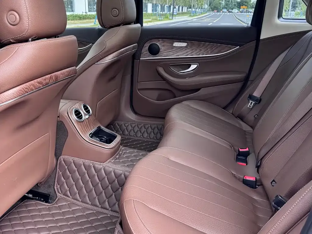 Mercedes-Benz E-Class 2023 из CN, фото 7