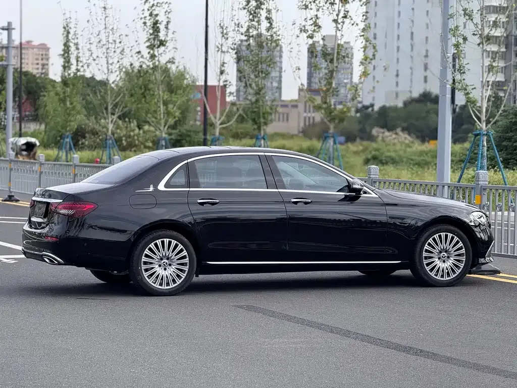 Mercedes-Benz E-Class 2023 из CN, фото 8