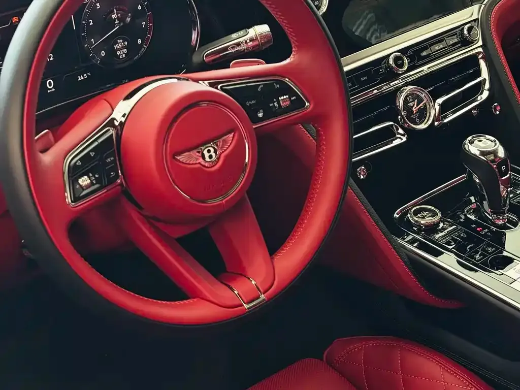 Bentley Flying Spur 2024 из CN, фото 9