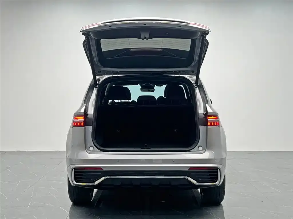 Geely Xingyue L — фото 10