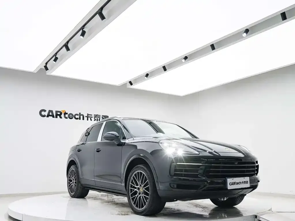 Porsche Cayenne — фото 4