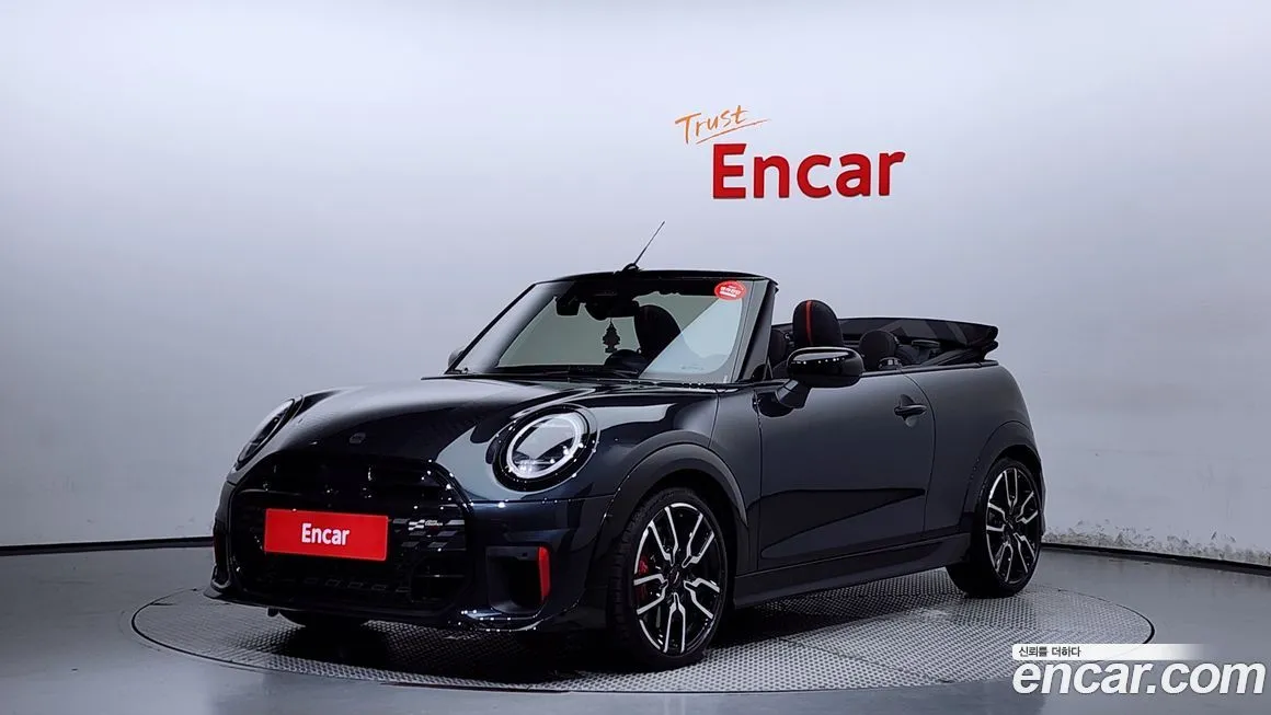Mini Cooper Convertible — фото 1