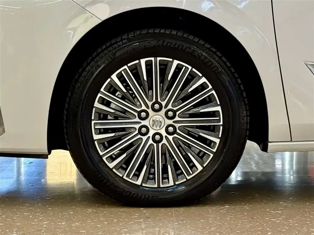 Buick GL8 Hybrid 2025 из CN, фото 10