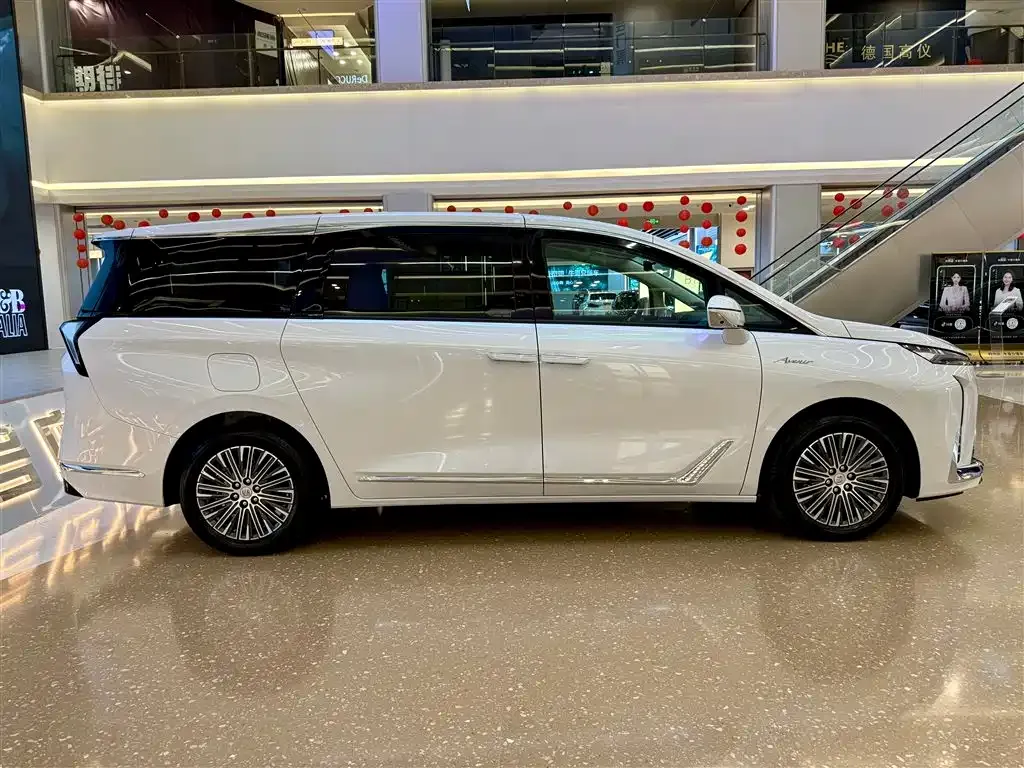 Buick GL8 Hybrid 2025 из CN, фото 4
