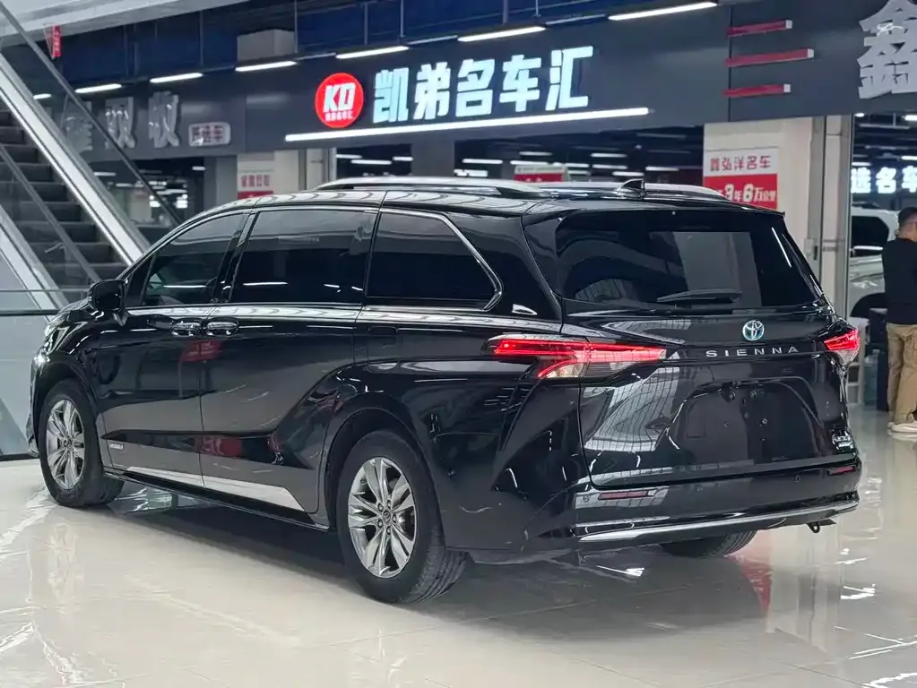Toyota Sienna 2022 из CN, фото 7