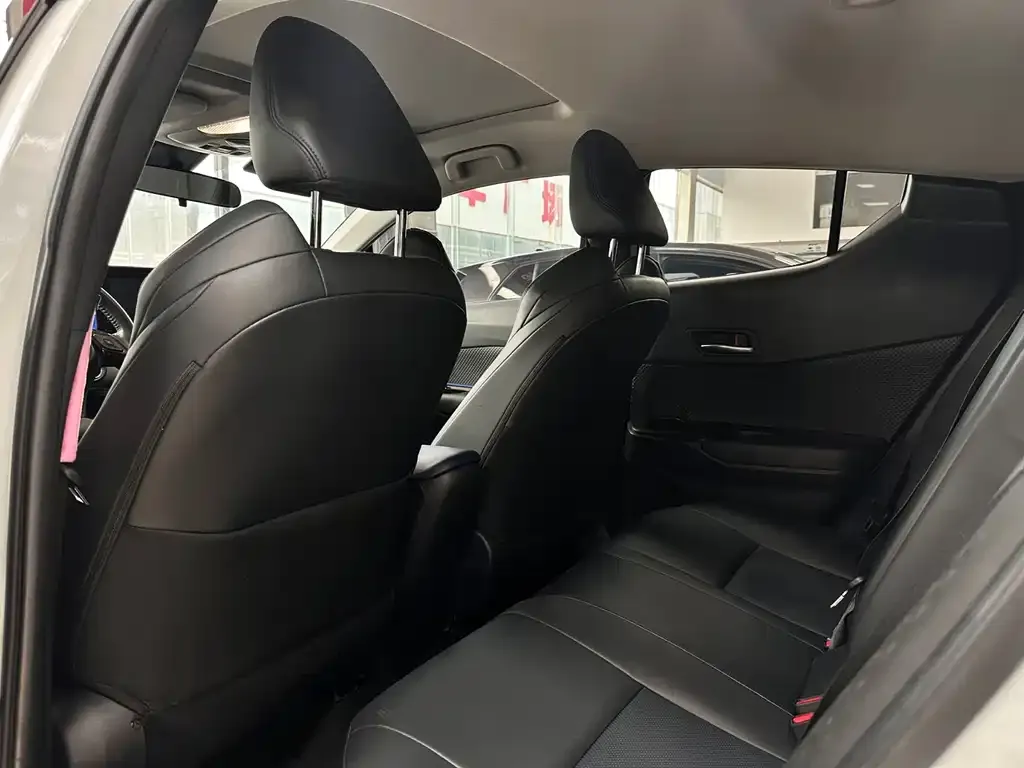 Toyota C-HR 2021 из CN, фото 8
