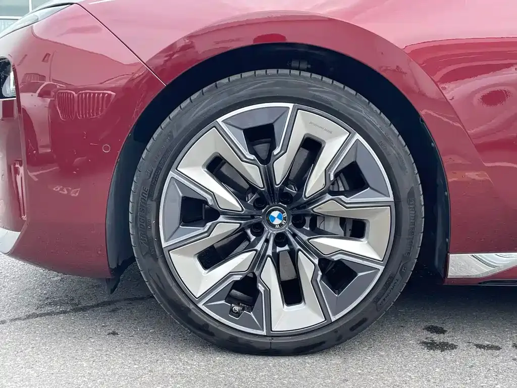 BMW 7 Series 2024 из CN, фото 2