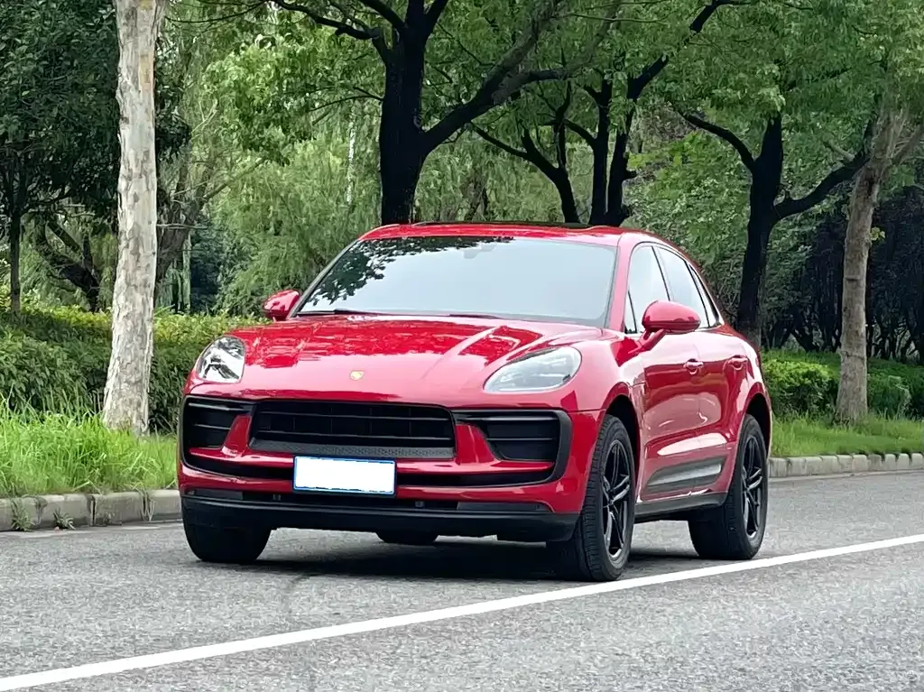 Porsche Macan — фото 1