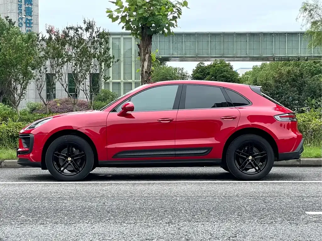 Porsche Macan — фото 7