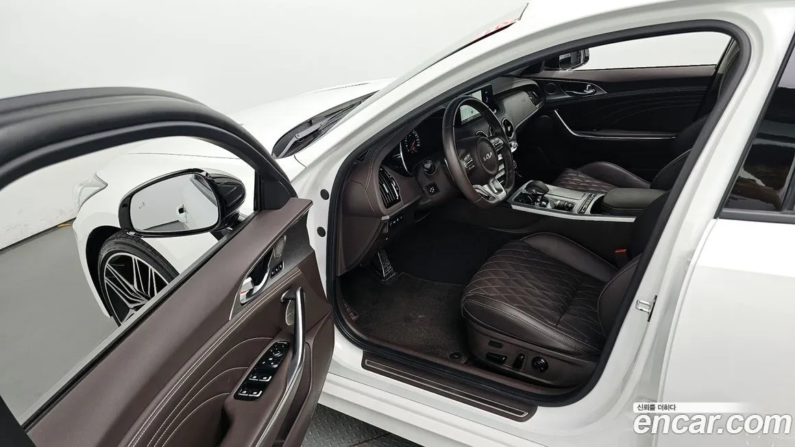 Kia Stinger 2023 из KR, фото 10