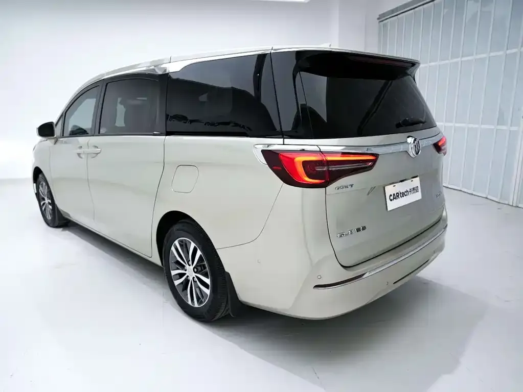 Buick GL8 2022 из CN, фото 10