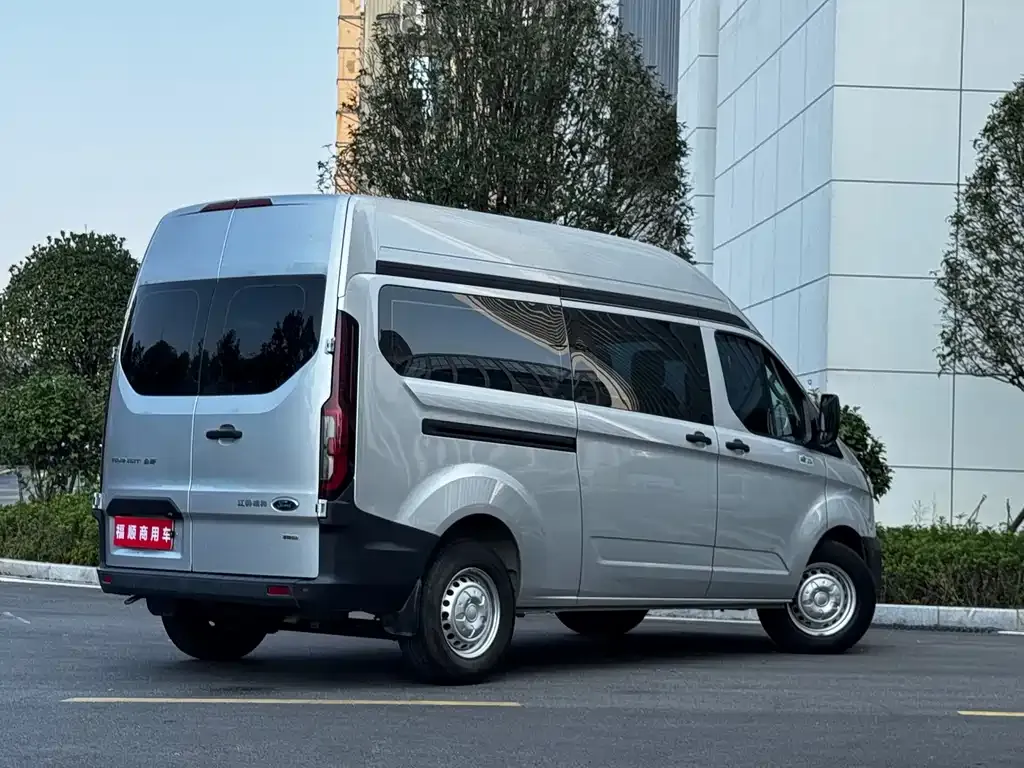 Ford Transit 2024 из CN, фото 10