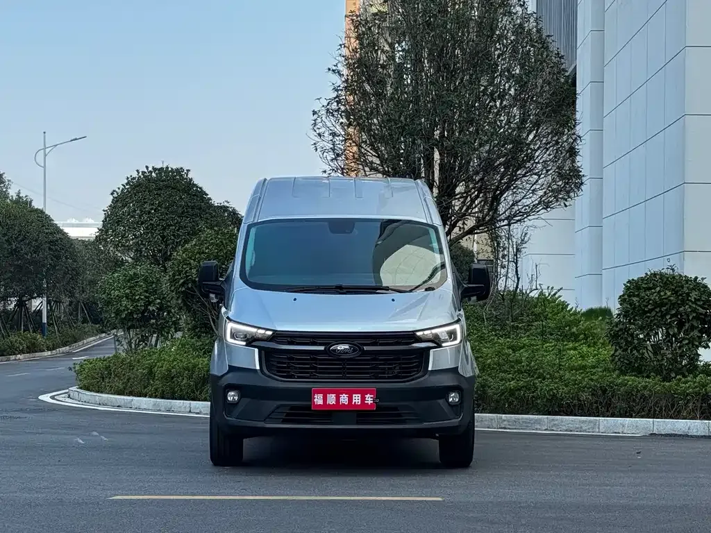 Ford Transit 2024 из CN, фото 2