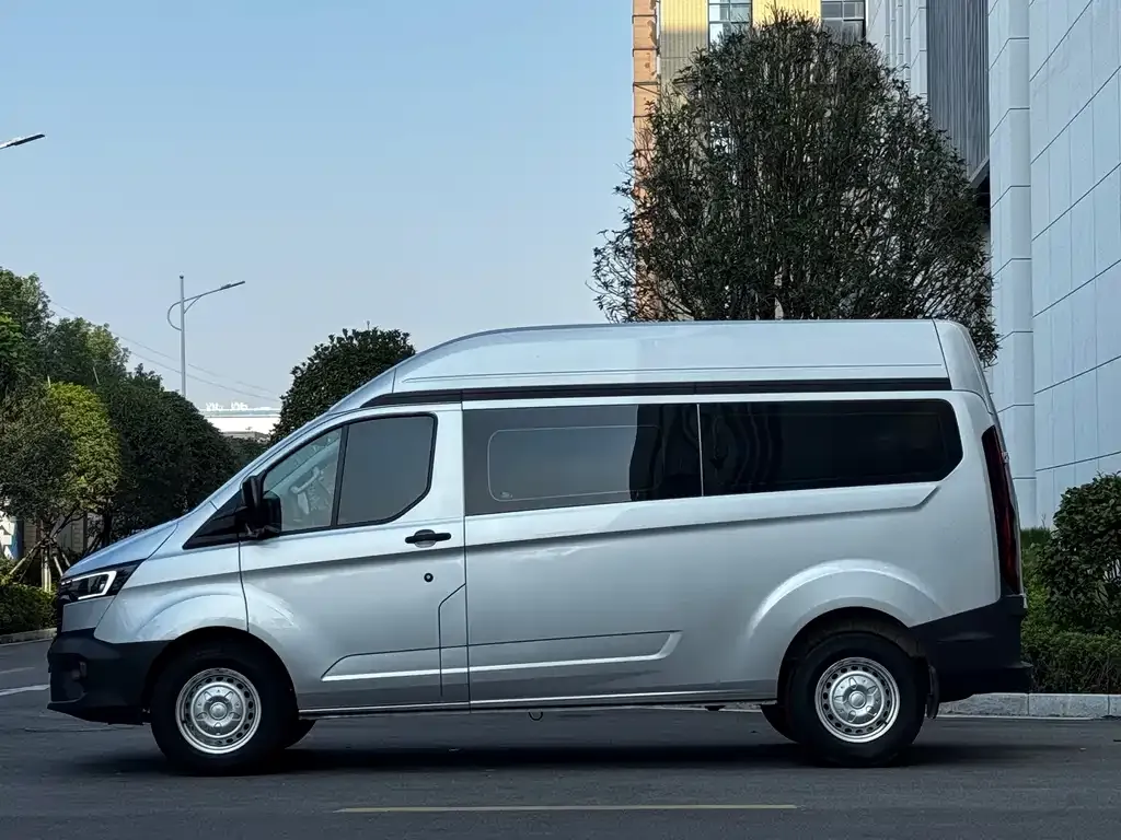 Ford Transit 2024 из CN, фото 7