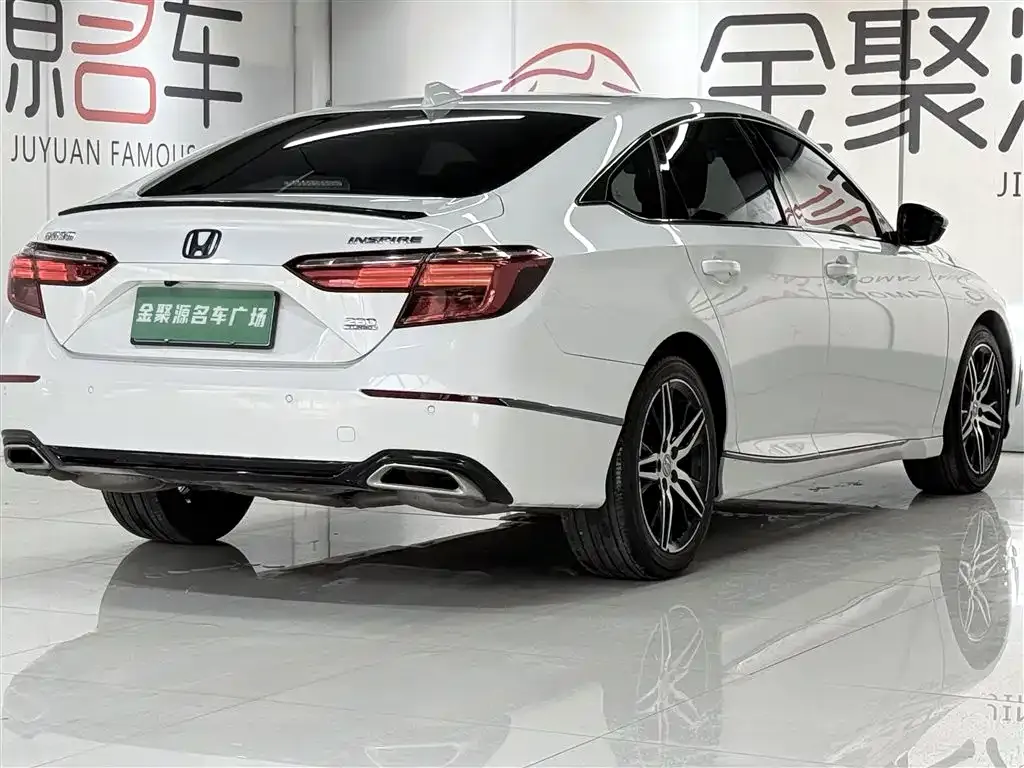 Honda Inspire — фото 6