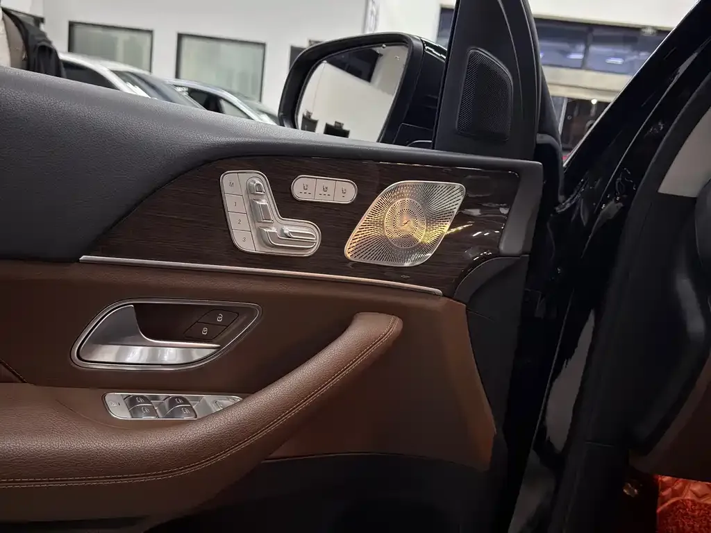 Mercedes-Benz GLE — фото 5
