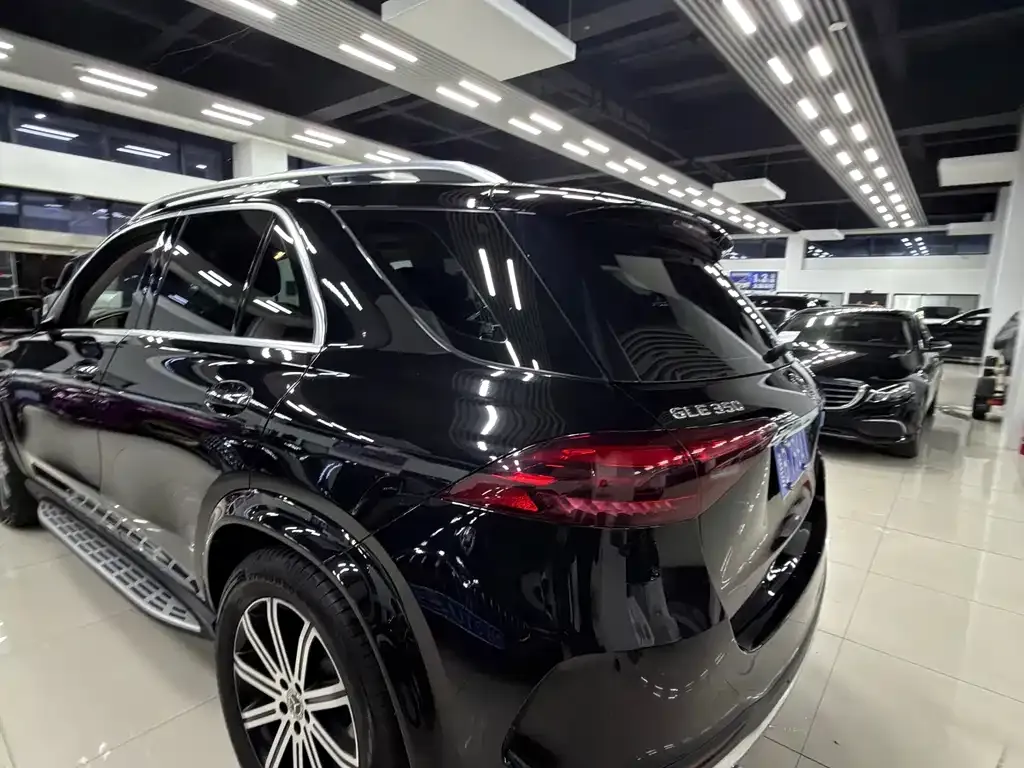 Mercedes-Benz GLE — фото 7