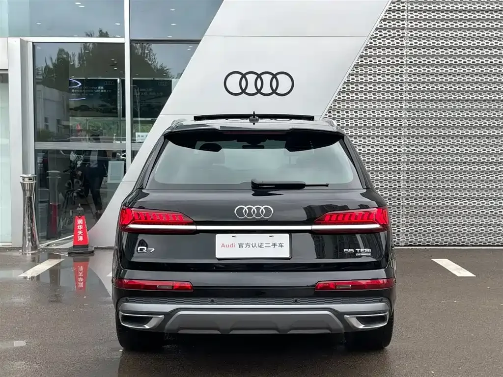 Audi Q7 — фото 4