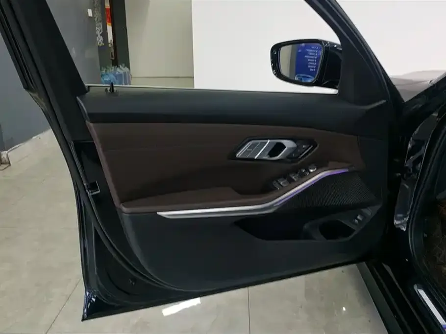 BMW 3 Series 2021 из CN, фото 7