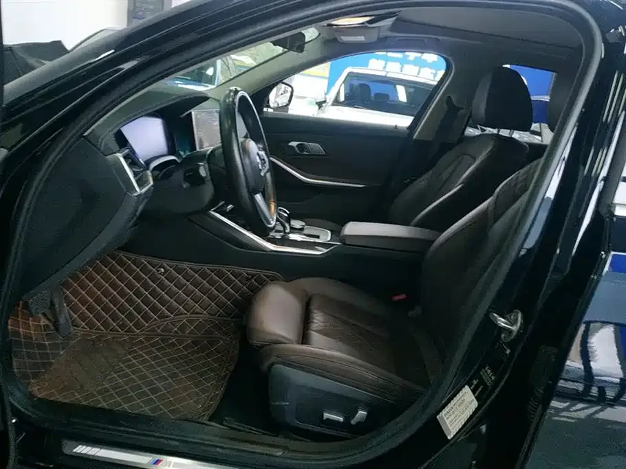 BMW 3 Series 2021 из CN, фото 9