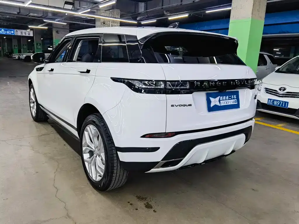Land Rover Evoque — фото 4
