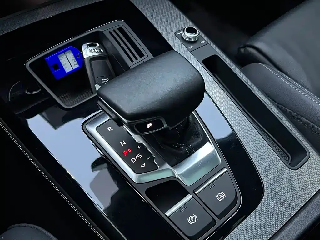 Audi Q5L 2022 из CN, фото 9