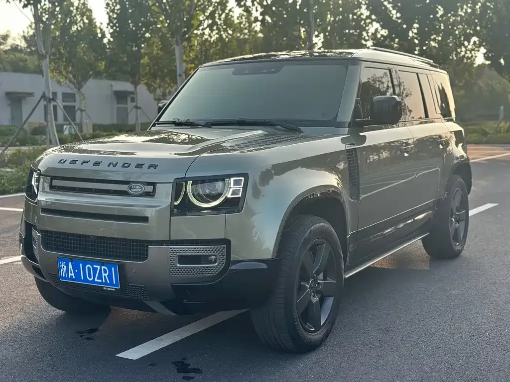 Land Rover Defender 2023 из CN, фото 1