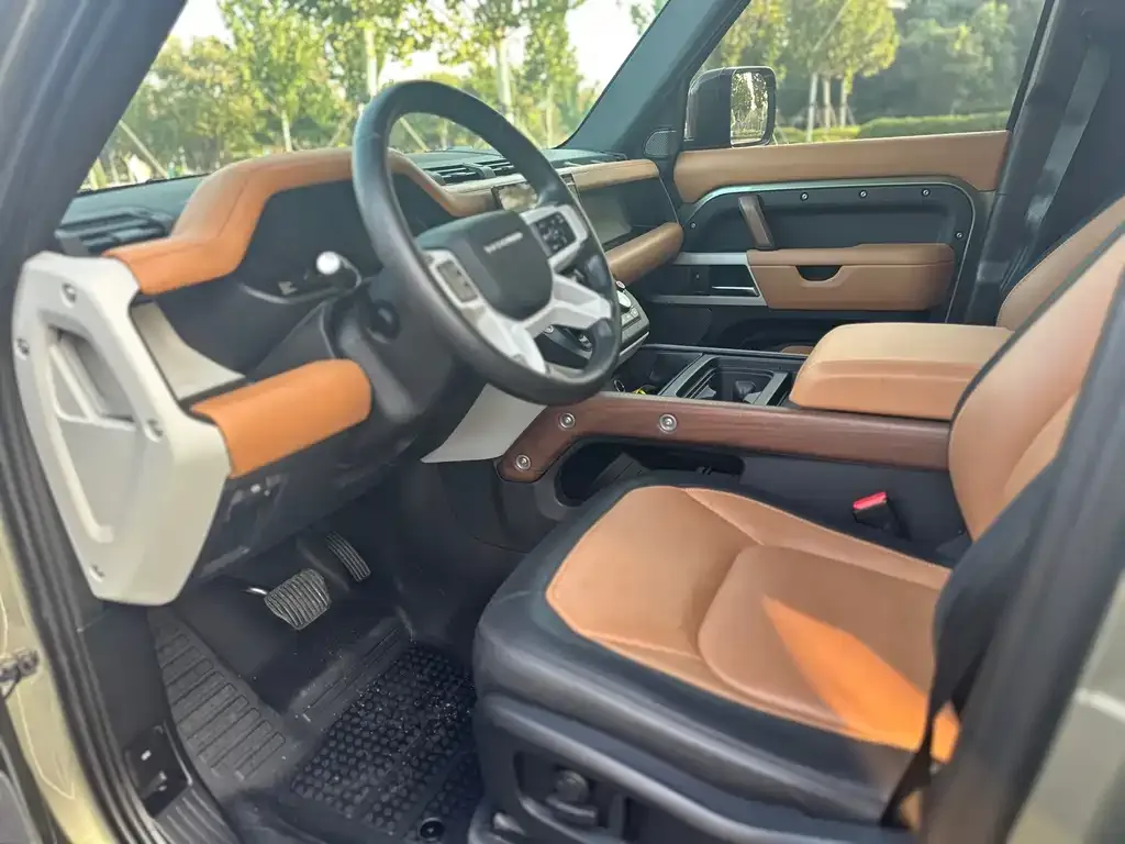 Land Rover Defender 2023 из CN, фото 4