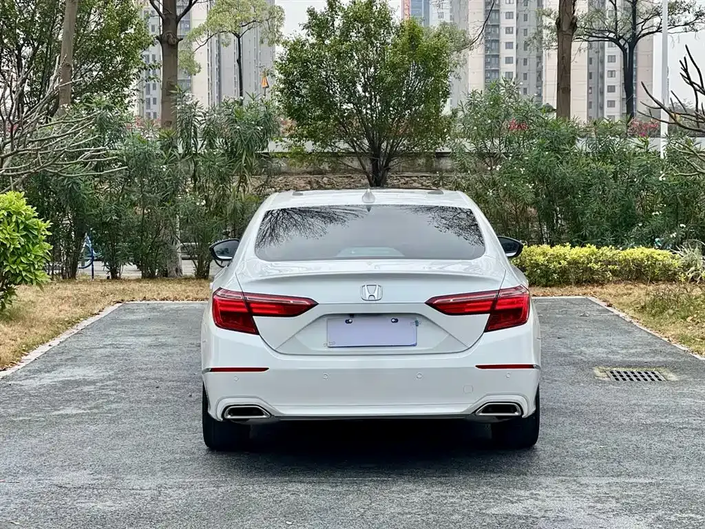 Honda Inspire — фото 6