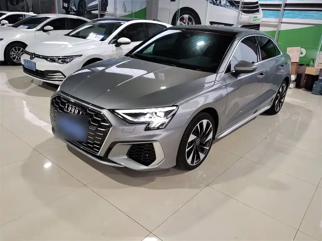 Audi A3 2024 из CN, фото 2