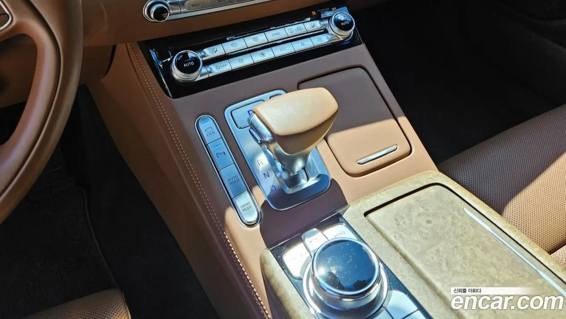 Genesis G90 — фото 9