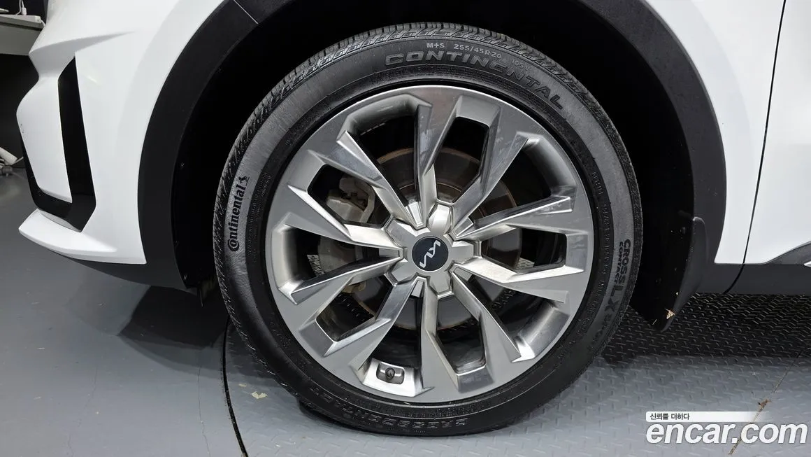 Kia Sorento — фото 5