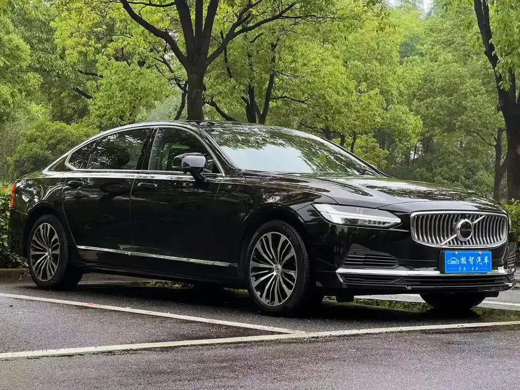 Volvo S90 PHEV 2023 из CN, фото 3