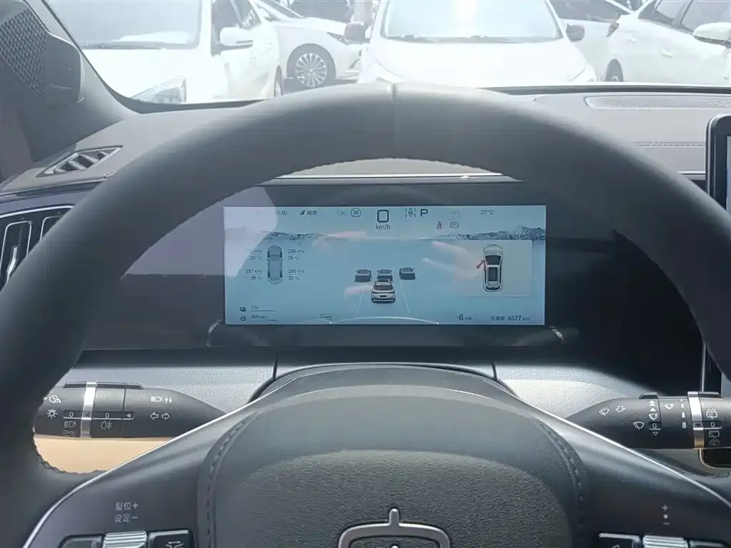 BYD L DM-i 2024 из CN, фото 4