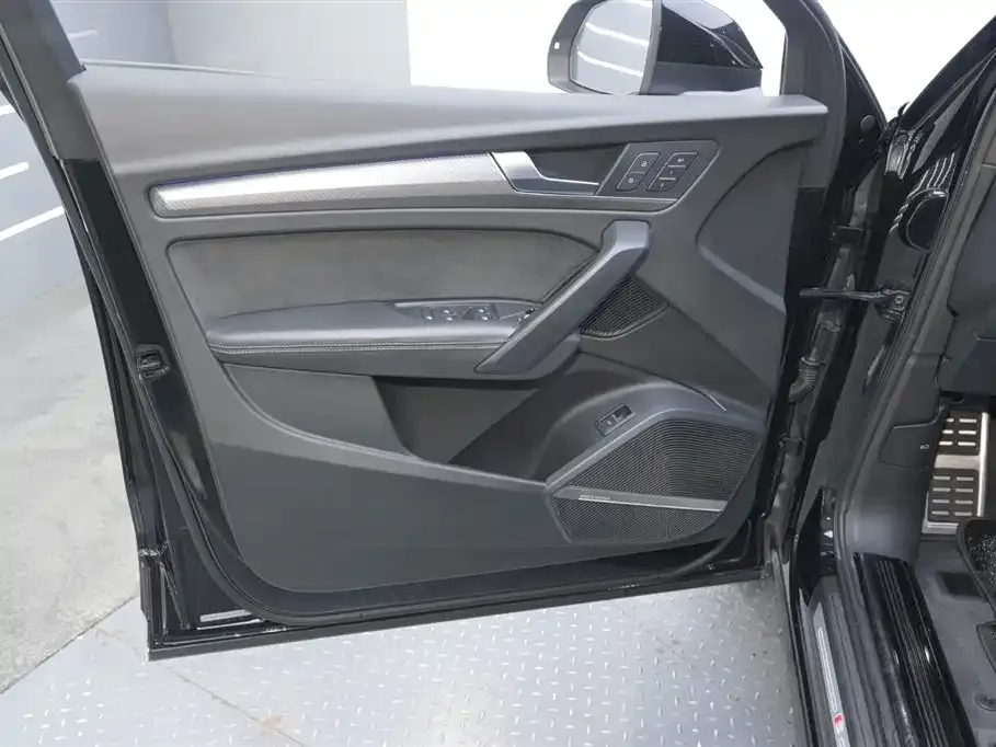 Audi Q5L 2021 из CN, фото 10