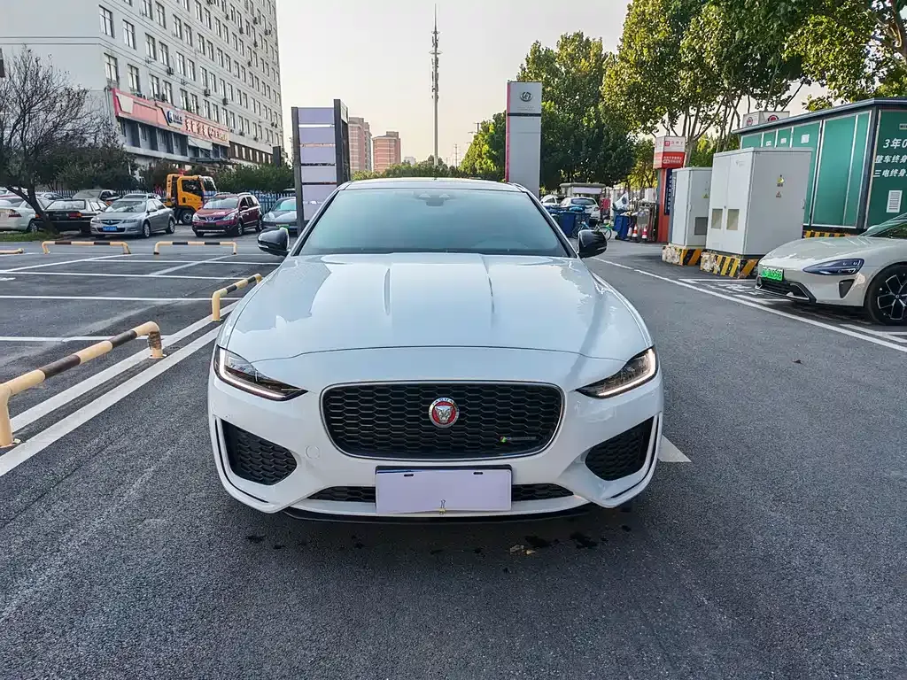 Jaguar XEL — фото 2