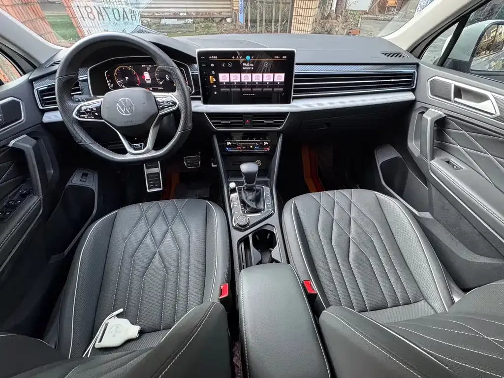Volkswagen Tiguan L 2023 из CN, фото 10